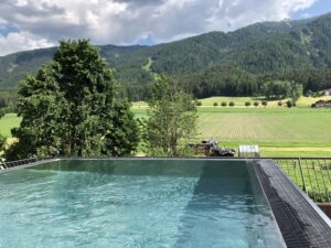 Pool im Falkensteiner Hotel Kronplatz